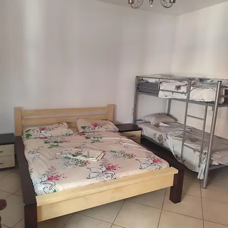 Erald 2 Bedrooms شقة Shëngjin